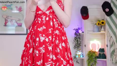 Lou  Peaches online show from 18, 4, 2026