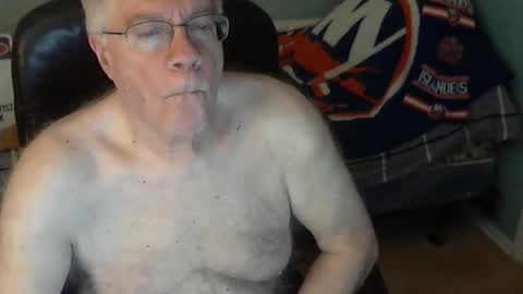 islesman22 online show from 8, 4, 2026