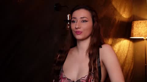 Snapshot of isoldebliss chatting on 5, 2, 2025 IsoldeBliss online show from 5, 2, 2025