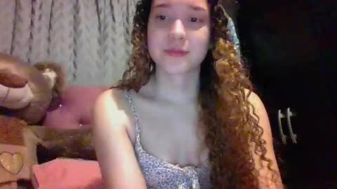 Snapshot of issa30213 chatting on 8, 11, 2025 Issa online show from 8, 11, 2025