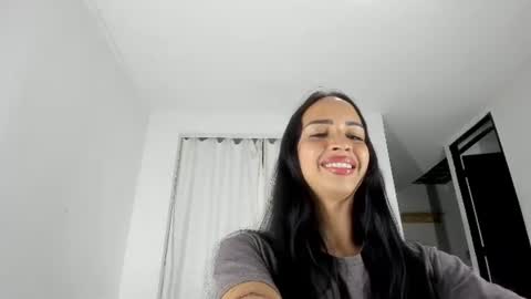 Snapshot of issalovexxx chatting on 29, 6, 2026 Isabella online show from 29, 6, 2026