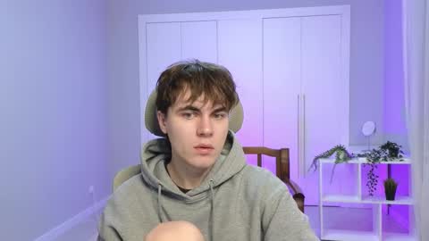 Maks online show from 2, 1, 2025