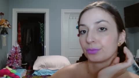 Snapshot of italiana25 chatting on 30, 12, 2024 Bella Bloom online show from 30, 12, 2024