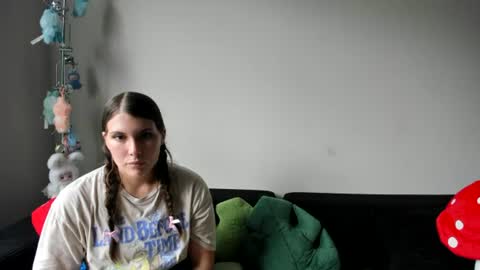 Bella Bloom online show from 22, 7, 2026