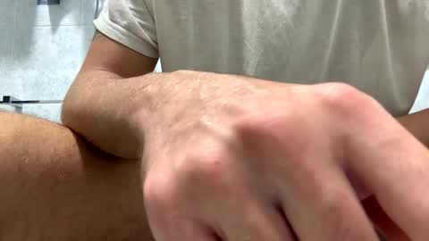 Snapshot of italianbigcock91 chatting on 12, 10, 2025 italianbigcock91 online show from 12, 10, 2025