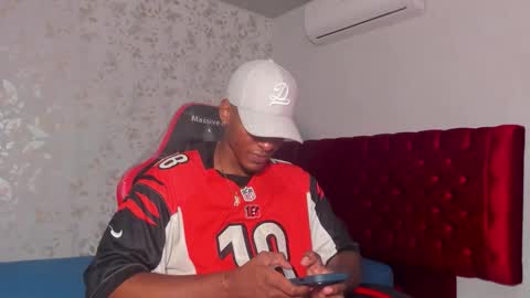 itanxfor online show from 25, 11, 2025