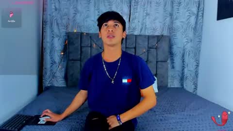 ithan_kingtwin online show from 15, 6, 2026