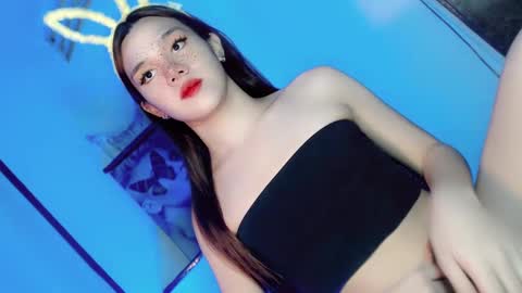 EZZIE online show from 16, 2, 2025