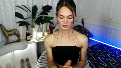 MISS IVANA online show from 4, 3, 2025
