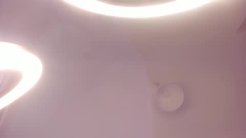 Isabella online show from 23, 9, 2025