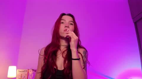 Snapshot of itscamill chatting on 6, 11, 2025 camill online show from 6, 11, 2025