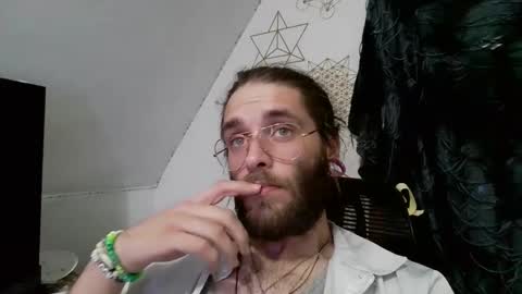 Snapshot of itsyaboiskunk chatting on 14, 9, 2025 itsyaboiskunk online show from 14, 9, 2025