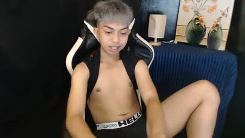 Snapshot of itsyourcummerboy_xx chatting on 12, 6, 2026 Kyle online show from 12, 6, 2026