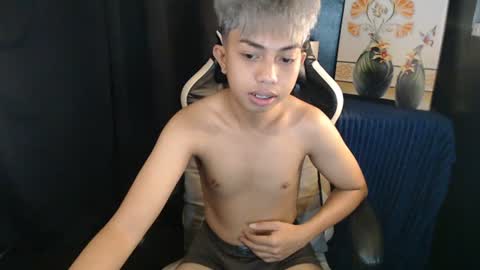Snapshot of itsyourcummerboy_xx chatting on 14, 6, 2026 Kyle online show from 14, 6, 2026