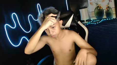 Snapshot of itsyourcummerboy_xx chatting on 15, 6, 2026 Kyle online show from 15, 6, 2026