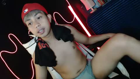 Snapshot of itsyourcummerboy_xx chatting on 5, 7, 2026 Kyle online show from 5, 7, 2026