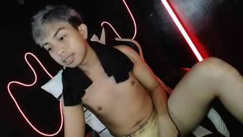 Snapshot of itsyourcummerboy_xx chatting on 7, 7, 2026 Kyle online show from 7, 7, 2026