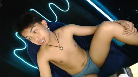 Snapshot of itsyourcummerboy_xx chatting on 28, 7, 2026 Kyle online show from 28, 7, 2026