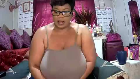 Snapshot of itumeleng74 chatting on 1, 7, 2026 itumeleng74 online show from 1, 7, 2026