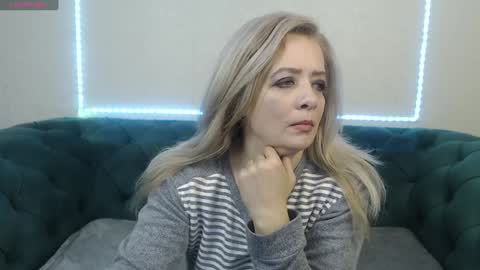 Snapshot of ivanacharm chatting on 17, 1, 2025 ivanacharm online show from 17, 1, 2025