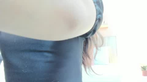 Snapshot of ivette_swan chatting on 15, 5, 2026 I V E T T E online show from 15, 5, 2026