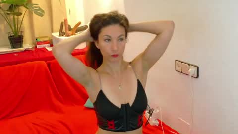 Ivonne online show from 6, 7, 2026
