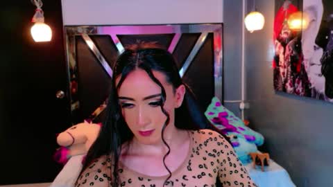 ivony giselle online show from 8, 3, 2026