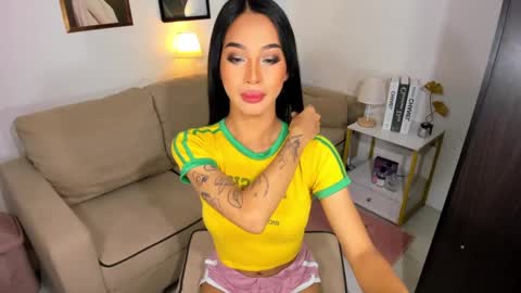 Snapshot of ivorycollins chatting on 30, 12, 2024 kirstenelsie online show from 30, 12, 2024