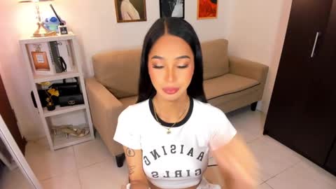 Snapshot of ivorycollins chatting on 3, 3, 2025 kirstenelsie online show from 3, 3, 2025