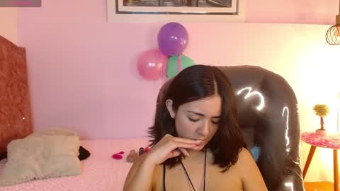 Snapshot of ivy_gail chatting on 28, 1, 2025  IVY online show from 28, 1, 2025