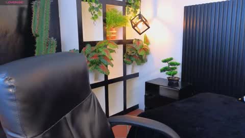 Snapshot of ivy_gail chatting on 4, 10, 2025  IVY online show from 4, 10, 2025