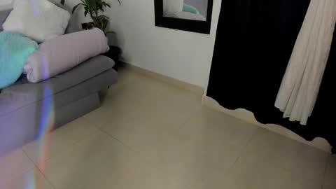 I V Y online show from 8, 4, 2026