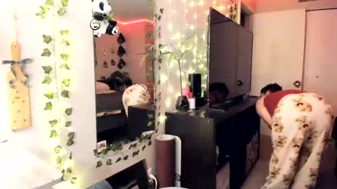 Snapshot of ivyheavenxo chatting on 18, 2, 2026 Ivy Heaven Goddess online show from 18, 2, 2026