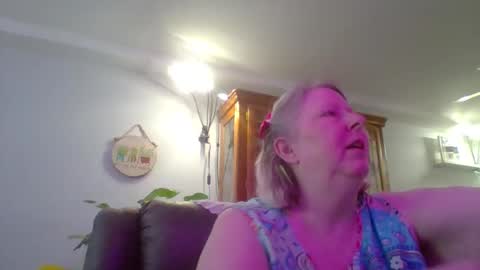ivyjane3522 online show from 12, 4, 2026