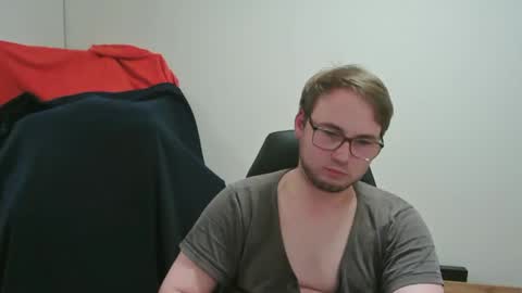 iwantfucknow online show from 4, 2, 2026