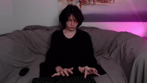 Maxim online show from 6, 3, 2025