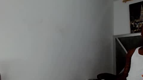 izan_ziratz online show from 12, 3, 2025