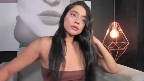 Snapshot of izanthorne chatting on 19, 7, 2026 Izan Thorne online show from 19, 7, 2026