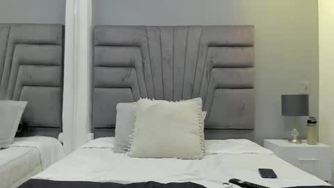 Snapshot of izato chatting on 24, 2, 2025 izato online show from 24, 2, 2025