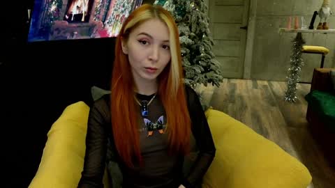 Snapshot of izi_fox chatting on 6, 12, 2024 izi online show from 6, 12, 2024