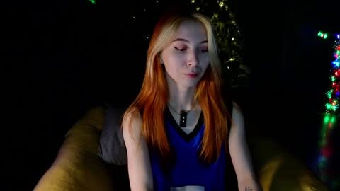 Snapshot of izi_fox chatting on 6, 12, 2024 izi online show from 6, 12, 2024