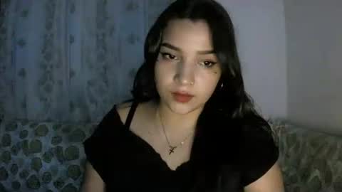 izzy_32 online show from 19, 1, 2026