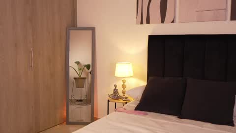 Izzy vega  online show from 1, 4, 2026