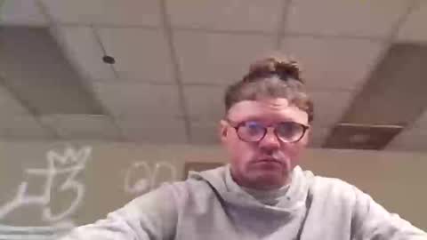 Snapshot of j3usix chatting on 9, 1, 2026 wonderbread online show from 9, 1, 2026