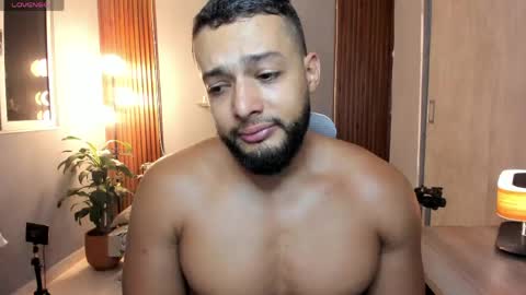 Calix  Independient model Insta and twt Calixsnake online show from 26, 5, 2026