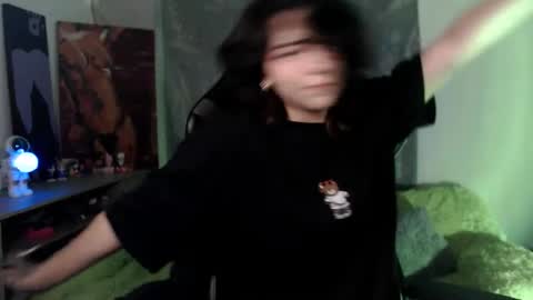 Snapshot of jaadee18 chatting on 11, 9, 2025 jade 18 online show from 11, 9, 2025