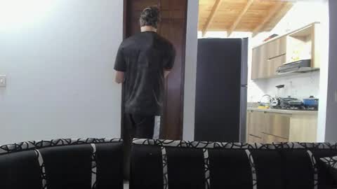 J online show from 4, 12, 2025