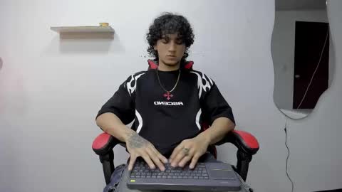 Snapshot of jackestaylor chatting on 5, 11, 2025 Jackes Taylor online show from 5, 11, 2025