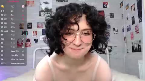 Snapshot of jackieapplepie chatting on 13, 6, 2026 JackieApplePie online show from 13, 6, 2026