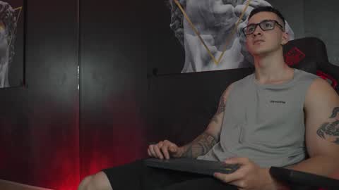 Snapshot of jacksonolsenn chatting on 13, 11, 2025 Jackson Olsen online show from 13, 11, 2025